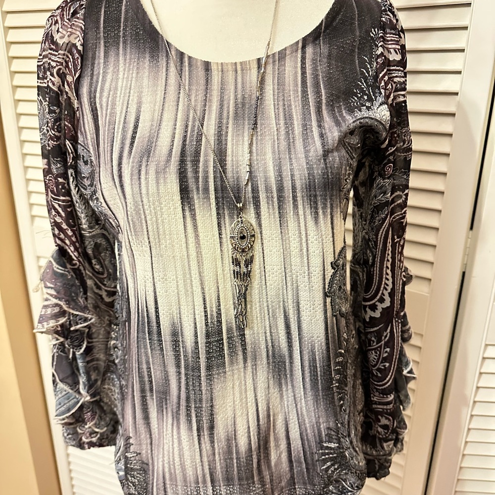 ONE WORLD Gray and Purple Patterned Blouse